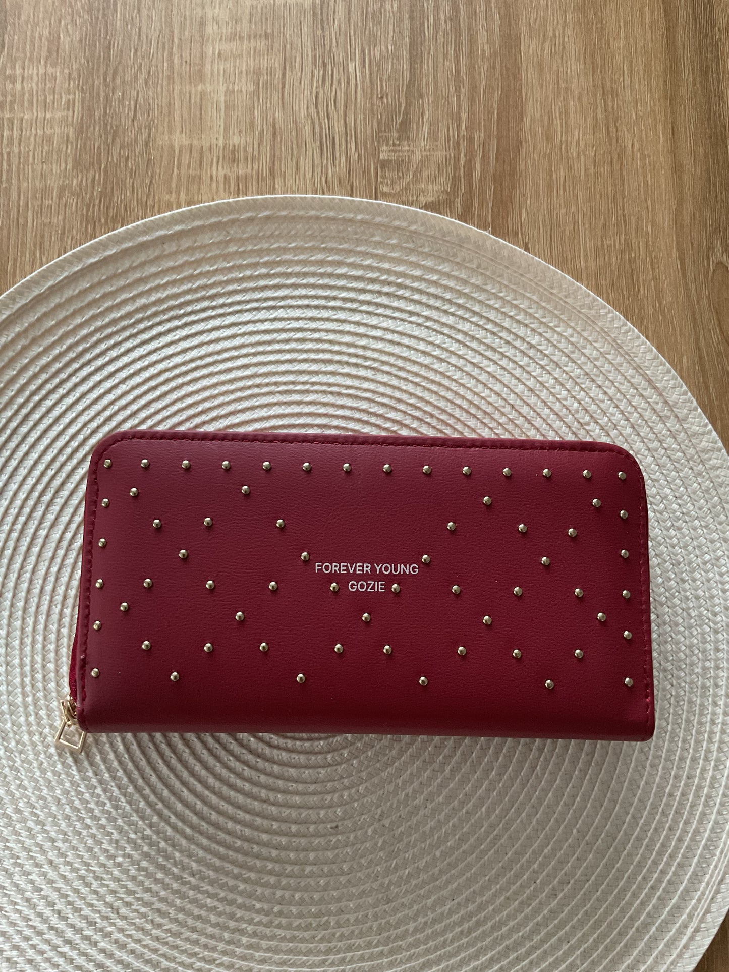 Un grand portefeuille double strasses